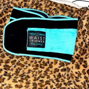 Paige Hathaway sweet sweat waist trainer